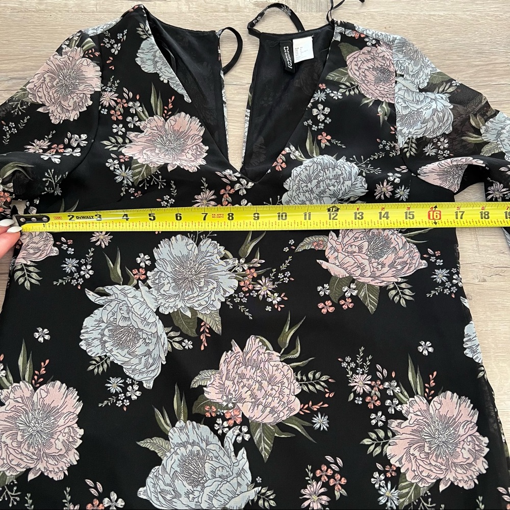 H&M DIVIDED Dress - Picture 5 of 6